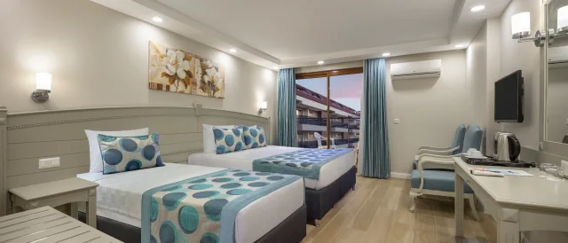 Standart Aile Odası Deniz Manzaralı görseli 1