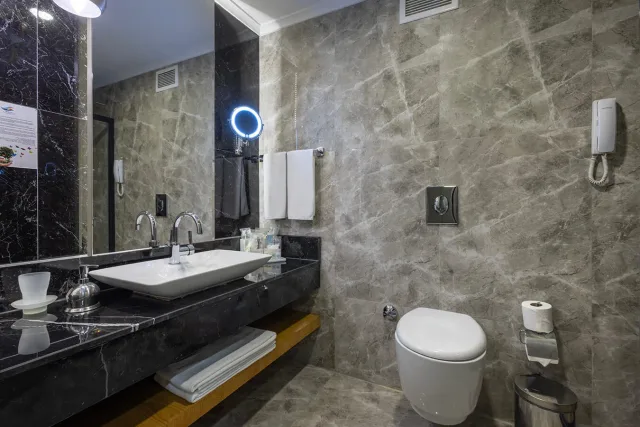 Deluxe Oda Deniz Manzaralı görseli 2
